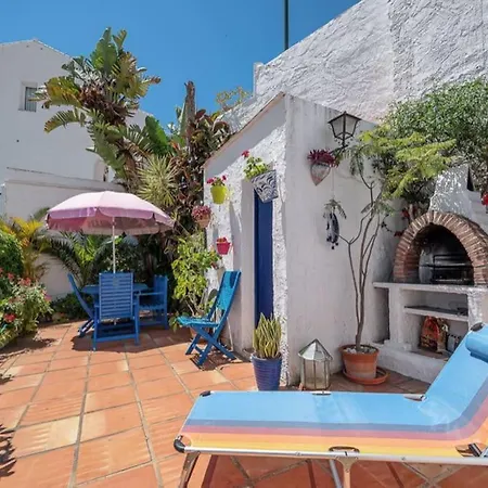 Βίλα Beautyful Close To Beach With Private Pool *